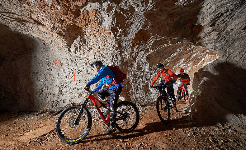 Stollenbiken Bergwerksfunde c Mountainbikenomad